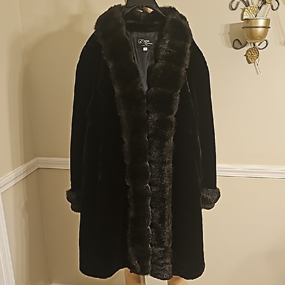 Luxurious Black Faux Fur Mink Trim Coat